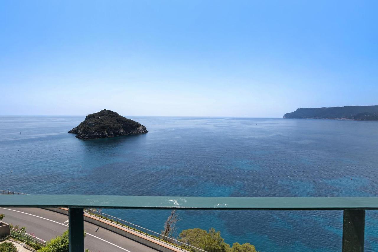 Appartamento Stupenda Vista Mare Bergeggi Exterior photo