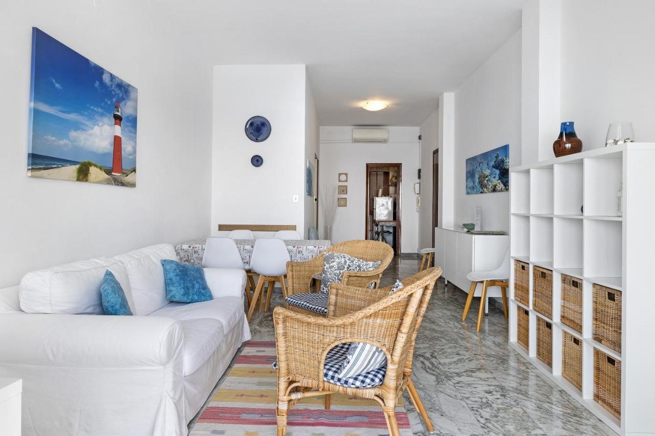 Appartamento Stupenda Vista Mare Bergeggi Exterior photo